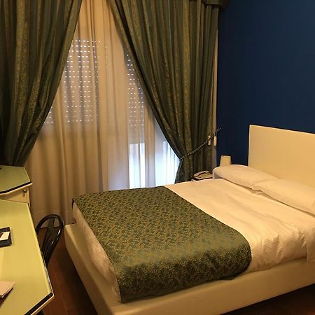 Grande Albergo โปเตนซา ภายนอก รูปภาพ