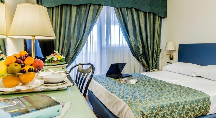 Grande Albergo โปเตนซา ภายนอก รูปภาพ