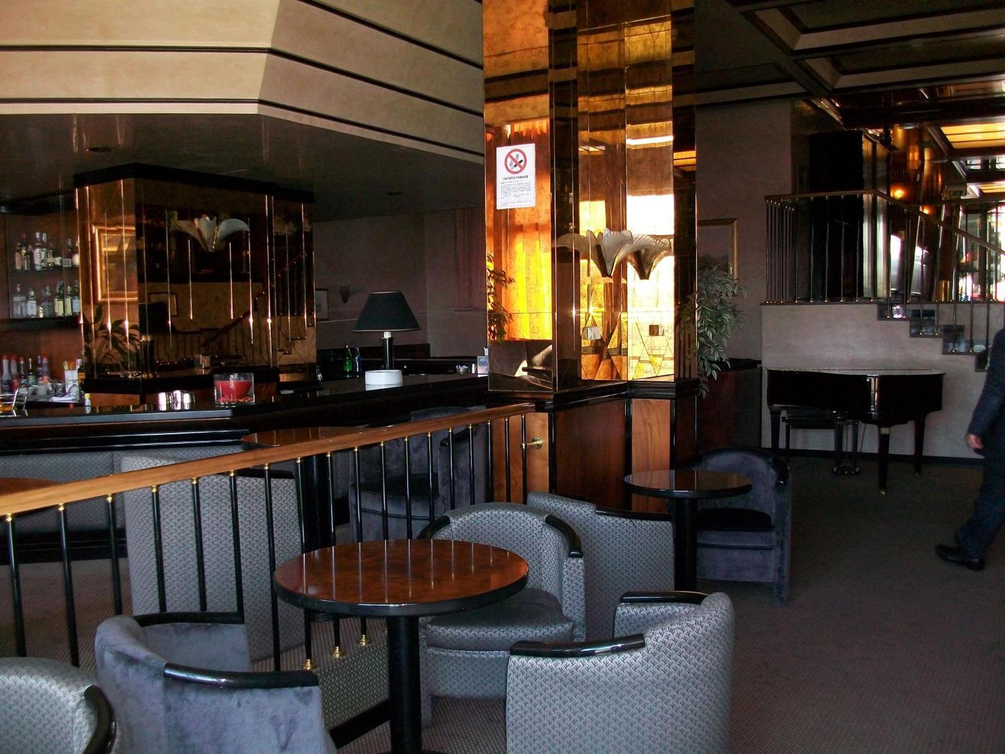 Grande Albergo โปเตนซา ภายนอก รูปภาพ