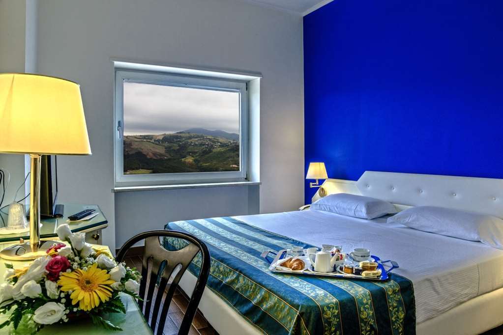 Grande Albergo โปเตนซา ห้อง รูปภาพ