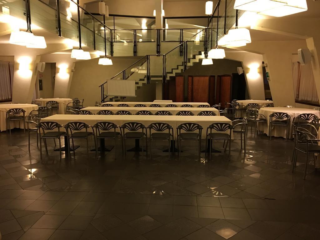 Grande Albergo โปเตนซา ภายนอก รูปภาพ