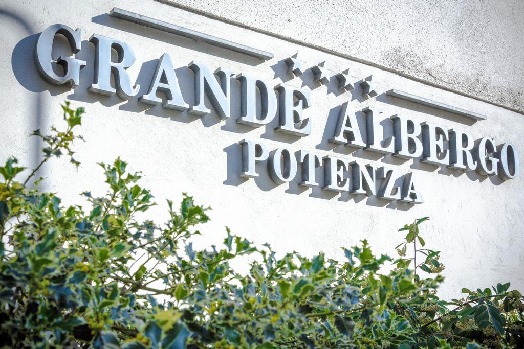 Grande Albergo โปเตนซา ภายนอก รูปภาพ