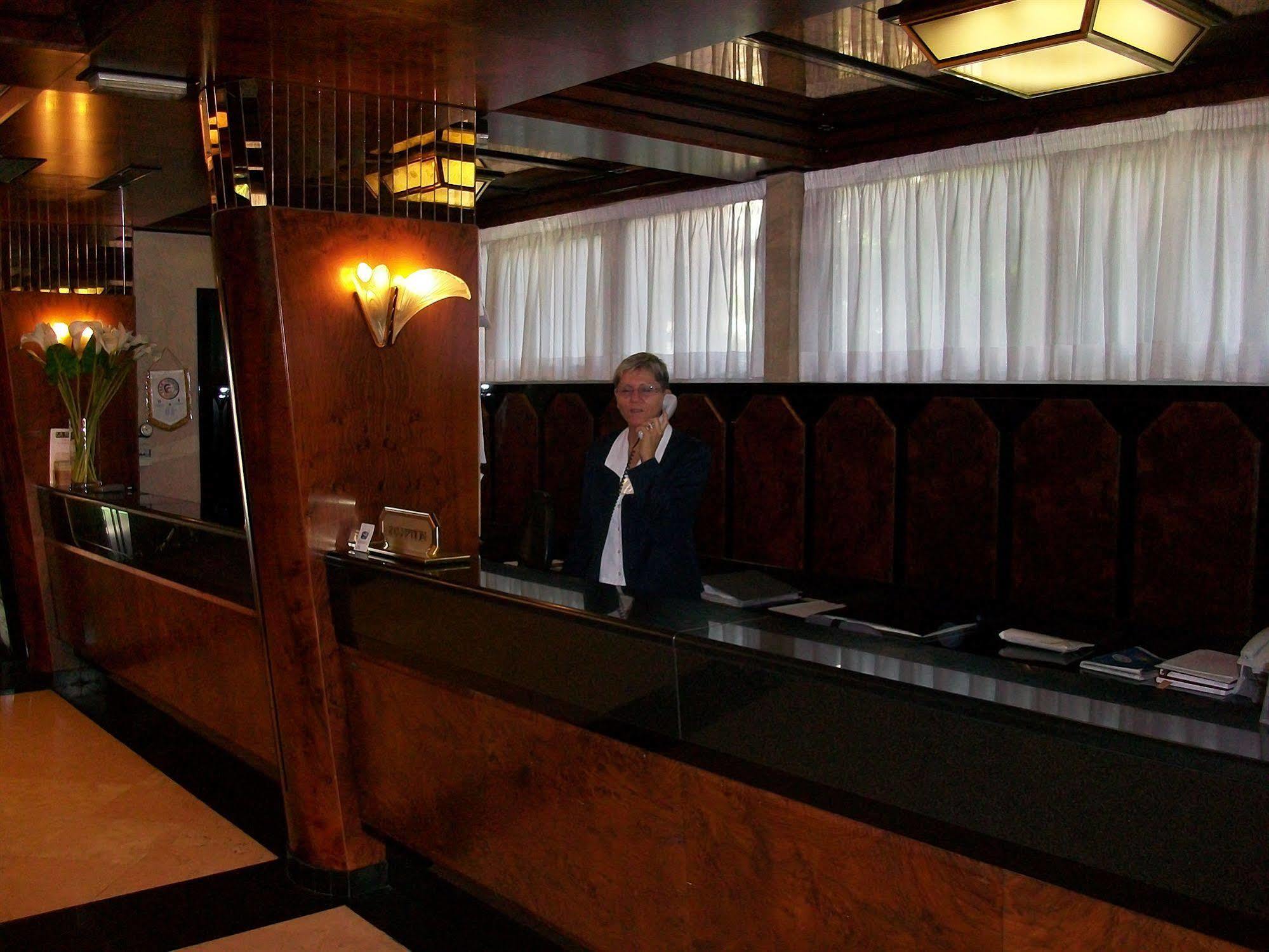 Grande Albergo โปเตนซา ภายนอก รูปภาพ