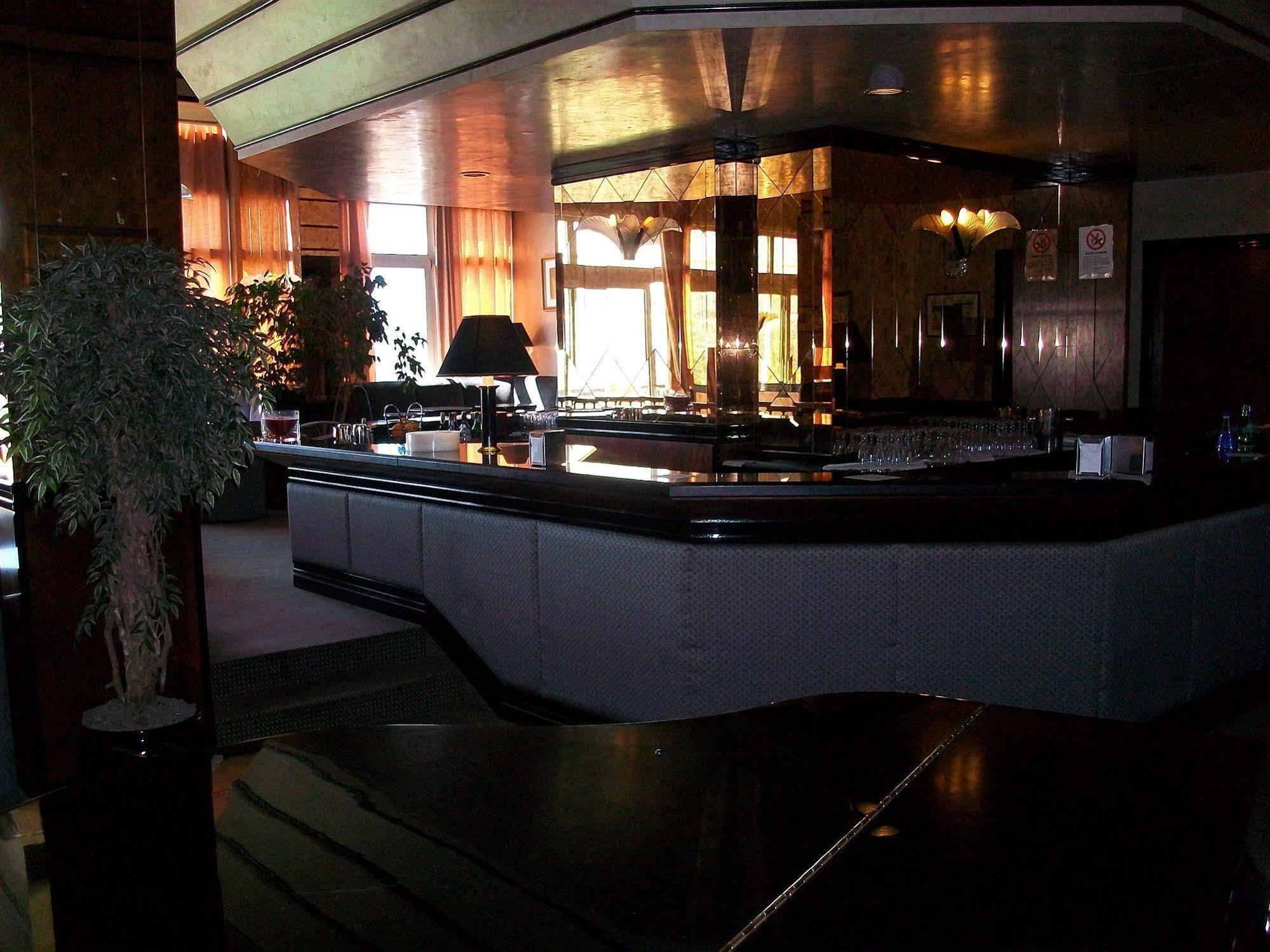 Grande Albergo โปเตนซา ภายนอก รูปภาพ