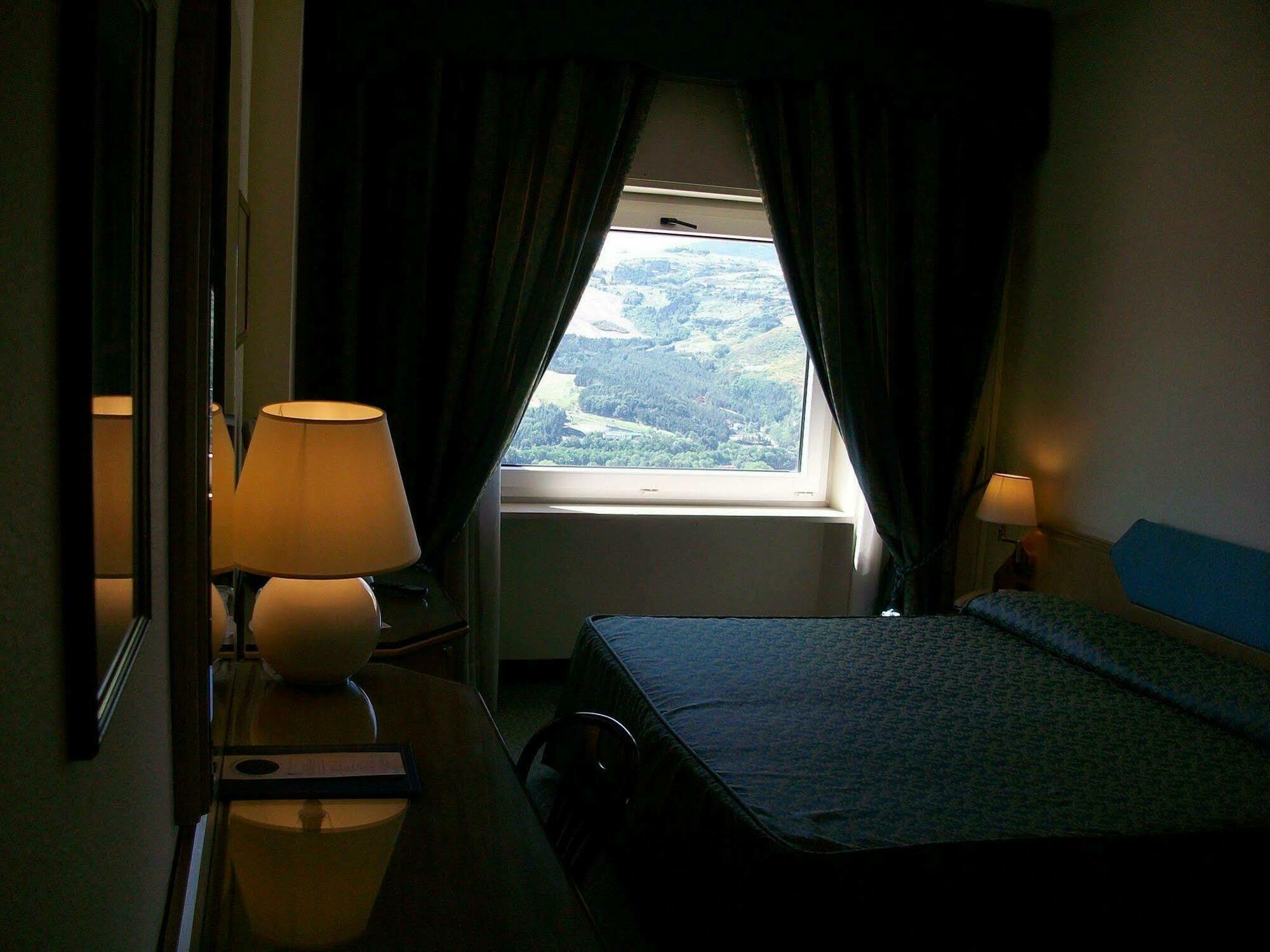 Grande Albergo โปเตนซา ภายนอก รูปภาพ